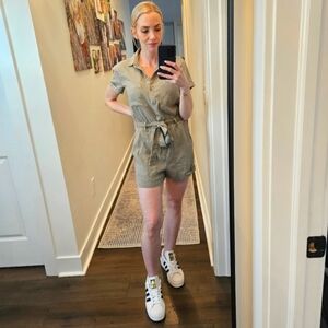 NWT Cloth & Stone Short Romper - Size XS